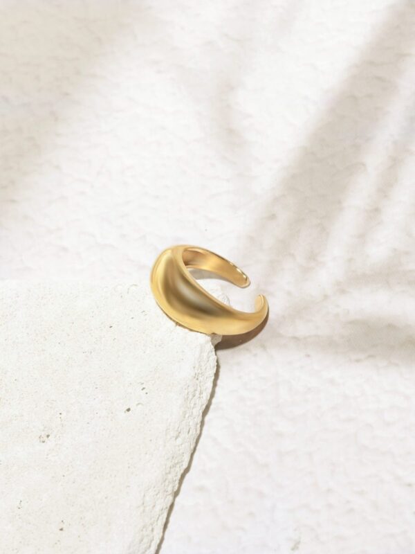 טבעת זהב חלקב לאישה, טבעת זהב גדולה לאישה, טבעת זהב פתוחה לאישה, טבעת זהב לאישה,