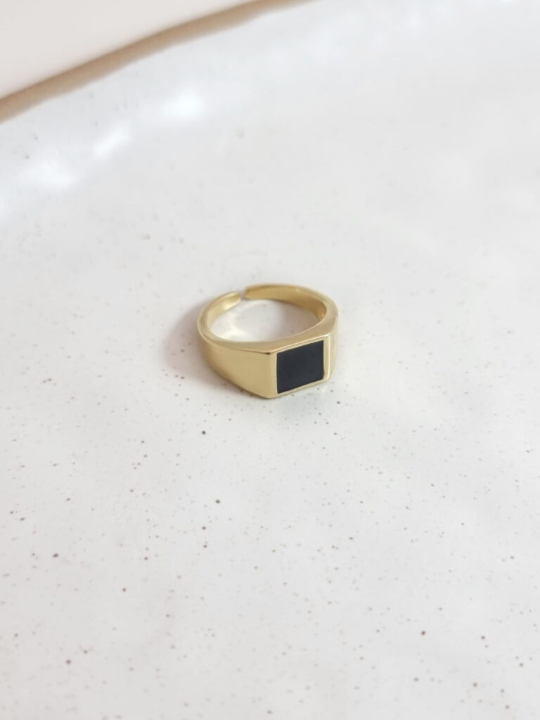 טבעת שחורה, טבעת זהב שחורה, טבעת מרובעת, טבעת ריבוע שחור