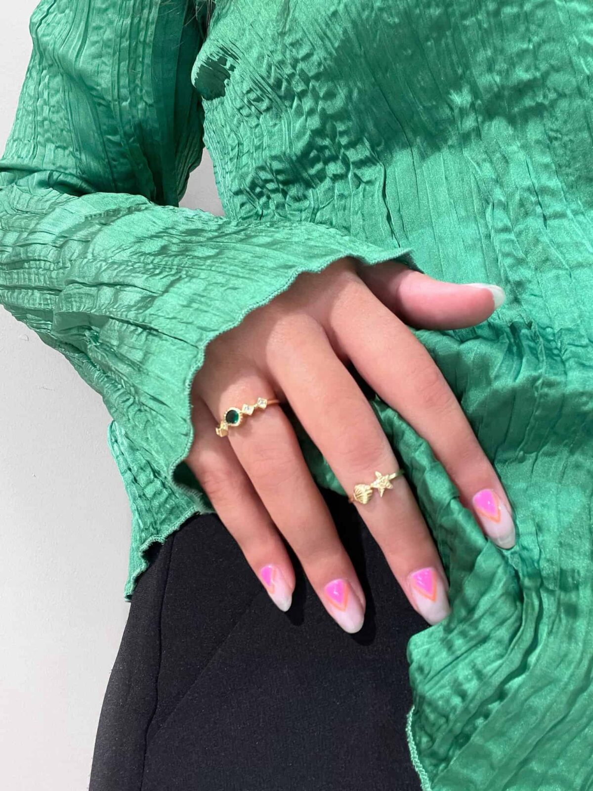 טבעת לאישה, טבעת אבן ירוקה, טבעת זהב ירוקה