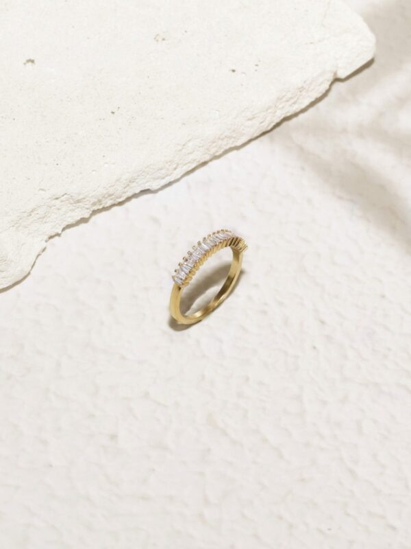 טבעת זהב משובצת מלבנים, טבעת זהב לאישה, טבעת זהב משובצת לאישה,
