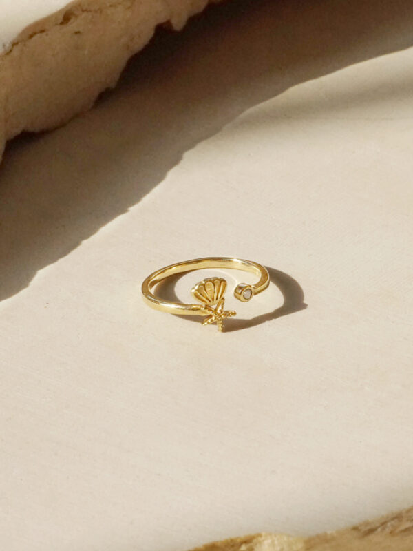 טבעת צדף לאישה, טבעת זהב פתוחה לאישה, טבעת זהב לנערה,